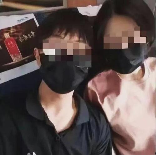 南航女教授和学生恋吃瓜网,吃瓜网揭秘校园情感风波